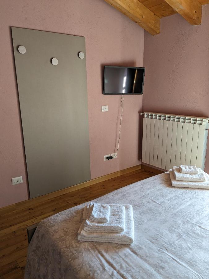 Constancia Trattoria Vandrehjem Valdieri Eksteriør billede